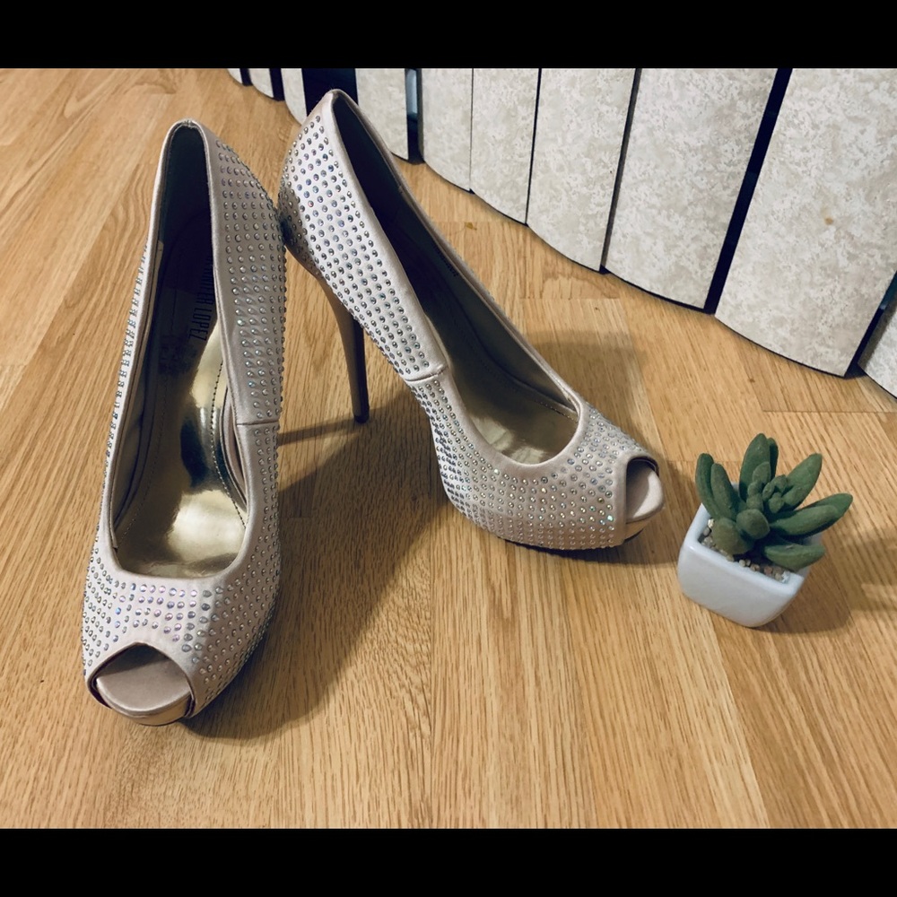 Jennifer lopez heels